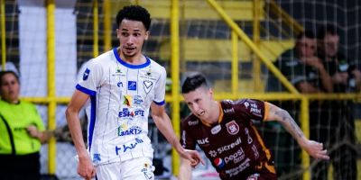 Vélez Camaquã perde na estreia da Supertaça Santo Ângelo