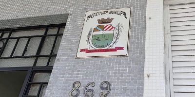 Prefeitura de Camaquã emite nota sobre página usando brasão oficial e oferecendo cursos