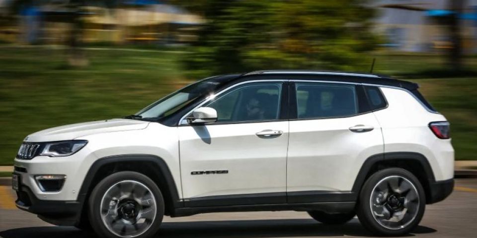 Branca foi a cor de carro usado mais procurada no Brasil em 2025, segundo a Webmotors