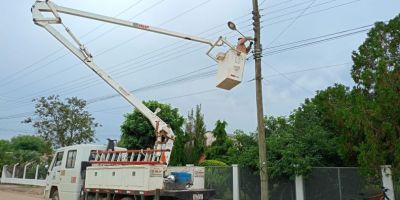 Manutenção na rede de iluminação é realizada no interior de Camaquã