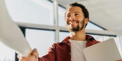 Ano novo, emprego novo: 5 dicas para buscar recolocação profissional logo no início de 2026