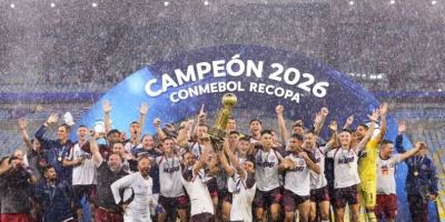 Flamengo sofre virada do Lanús na prorrogação e perde o título da Recopa