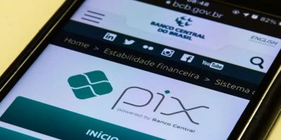 Pix por aproximação completa um ano com baixa adesão