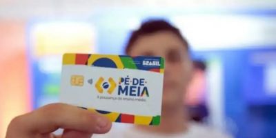 Estudantes nascidos em maio e junho recebem pagamento do Pé-de-Meia nesta segunda