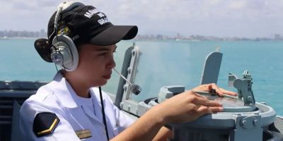 Voluntárias ingressam no serviço militar inicial feminino