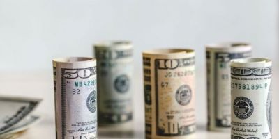 Com escalada de conflito no Oriente Médio, dólar sobe para R$ 5,16