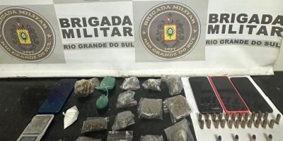 Adolescente de 17 anos é apreendido por porte ilegal de arma de fogo e tráfico de drogas em Cristal