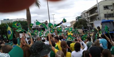 Movimento contra Governo Dilma ocorre neste domingo em Camaquã. Petistas e adeptos vão para PoA